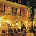Zum Schwarzen Baeren Hotel 4*