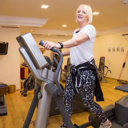 Zum Schwarzen Baeren Hotel 4*