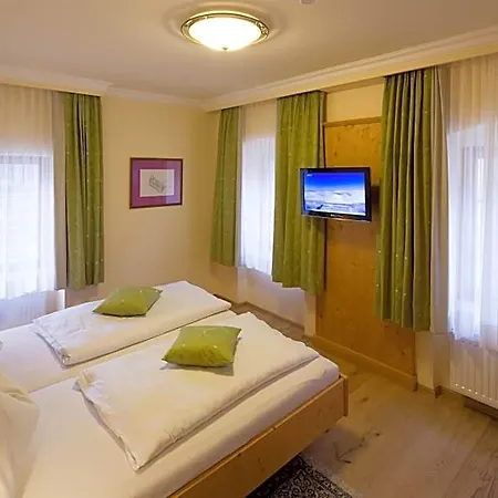 Hotel Zum Schwarzen Baeren Emmersdorf an der Donau