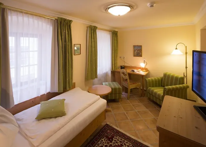 Zum Schwarzen Baeren Hotel