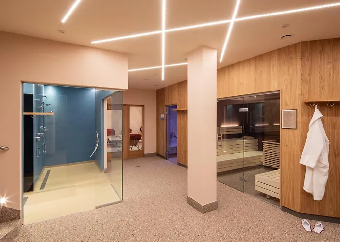 Zum Schwarzen Baeren 4*