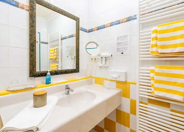 Zum Schwarzen Baeren Hotel 4*