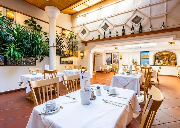 Zum Schwarzen Baeren Hotel 4*