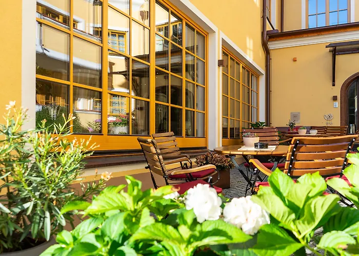 Hotel Zum Schwarzen Baeren 4*